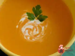 Морквяний крем-суп із грінками