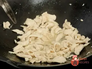 Крок 5: Пад-тай із куркою