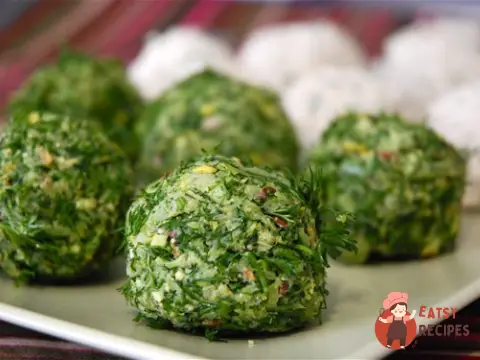 Кульки з брокколі з фісташками