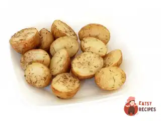 Молода картопля з розмарином