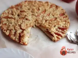 Яблучний пиріг з крихтою