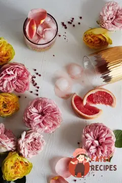 Рожевий коктейль (Rose-infused)