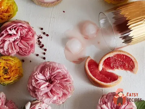 Рожевий коктейль (Rose-infused)