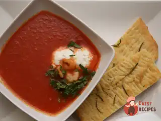 Фокачча з пряною олією та розмарином