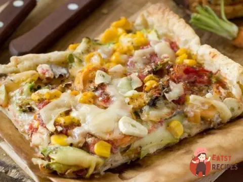 Піца з індичкою, кукурудзою та квасолею