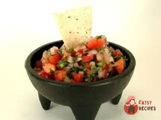 Свіжа мексиканська сальса