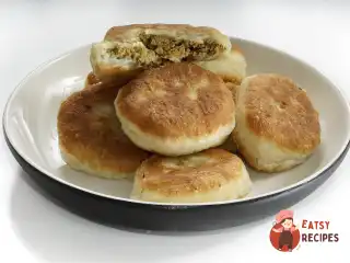 Смажені пиріжки з печінкою