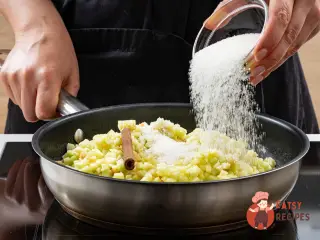 Крок 5: Млинці з яблуками та ромовими родзинками