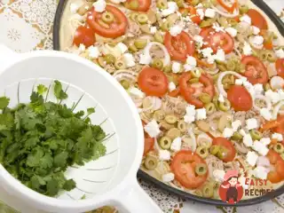 Піца з бринзою та оливками