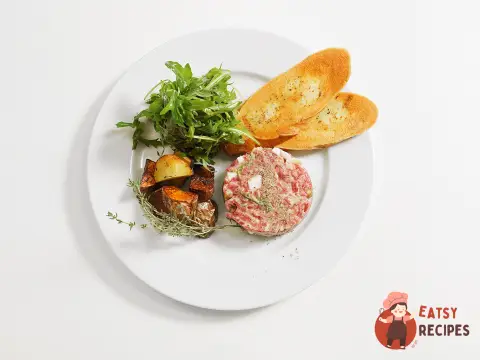Тартар із яловичини з каперсами