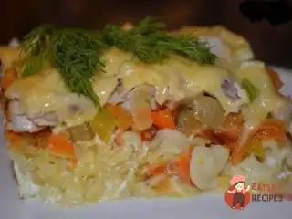 Запіканка з макаронів з куркою та сиром