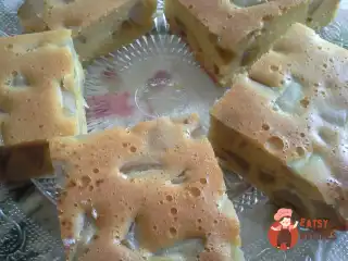 Тарт татін з грушею та медом