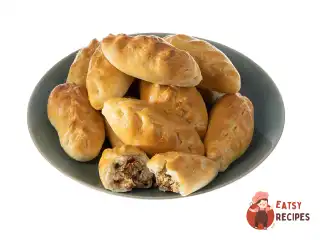 Пиріжки з куркою та овочами