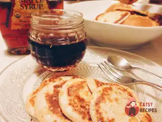 Бананові міні-млинці з корицею (без яєць)