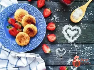 Сирники з кокосом та яблуком