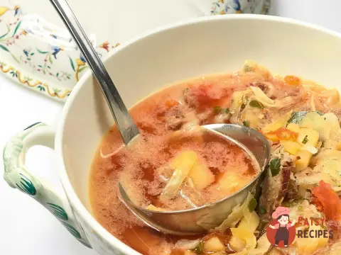 Борщ із салом