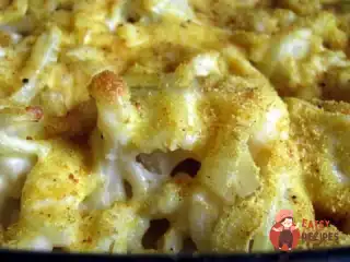Цвітна капуста під сирним соусом