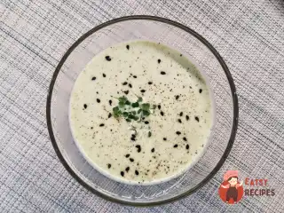 Вершковий суп із броколі з сиром