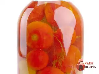 Мариновані помідори з солодким перцем та цибулею