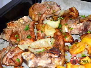 Ягня з картоплею