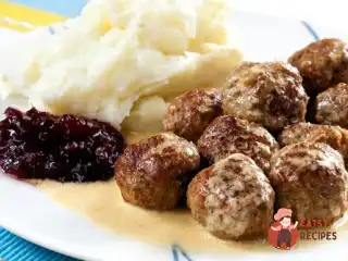 Котлети у йогуртовому соусі