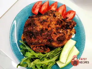 Курча, запечене в маринаді з хрону