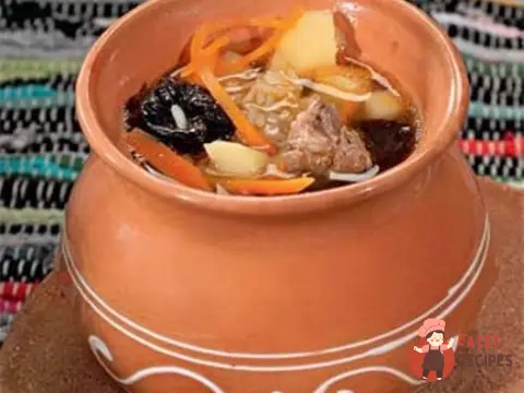 Суп із чорносливом (Хорда)