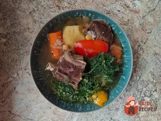 Шурпа на вогнищі