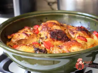 Курка з овочами та куркумою