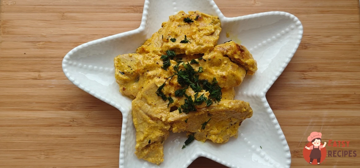 Філе індички на сковороді з куркумою та вершками