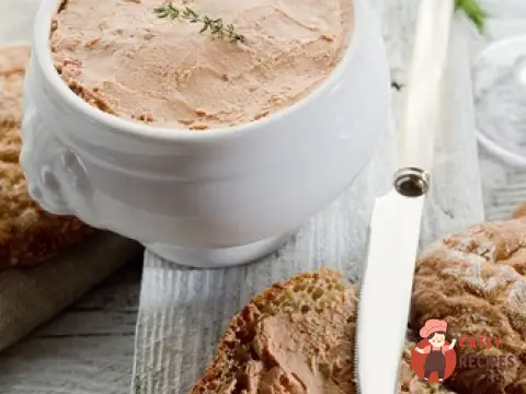 Новорічний курячий паштет з арманьяком