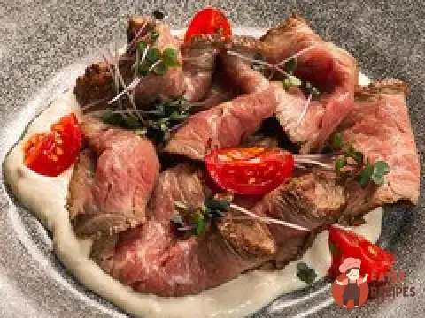 Маринована телятина із соусом «Кунжутний Тонато»
