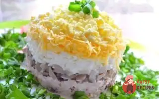 Листковий Салат З Копченою Куркою Та Грибами
