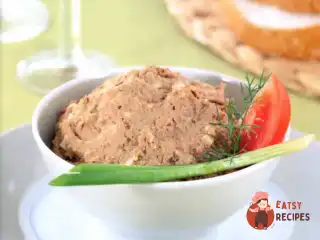 Гехакте-лебер (Паштет з курячої печінки)