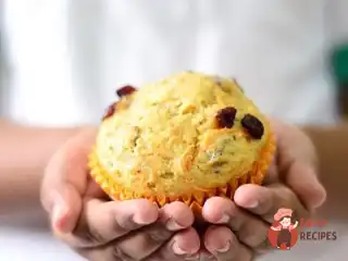 Веганські мафіни з морквою та журавлиною