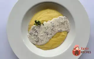 Мамалига З Копченим Сулугуні