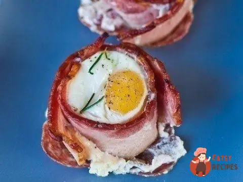 Яєчня з грибами по-прованськи