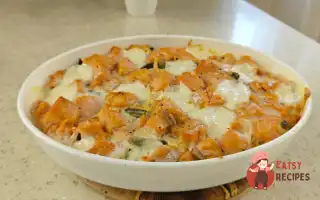 Червона Риба Зі Стручковою Квасолею Та Моцарелою В Духовці