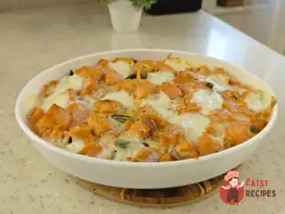 Червона риба зі стручковою квасолею та моцарелою в духовці