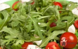 Салат З Моцарелою Та Рукколою