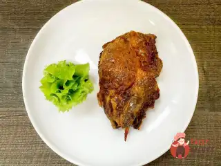 Яловичий край з соусом чипотлі