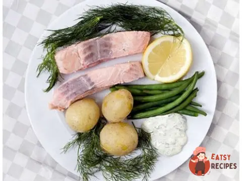 Варений лосось з овочами по-шведськи