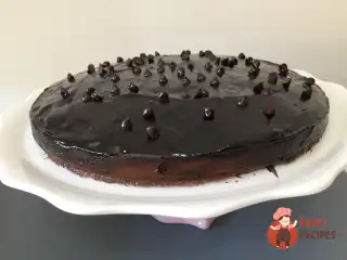 Пиріг з бананами та глазур'ю