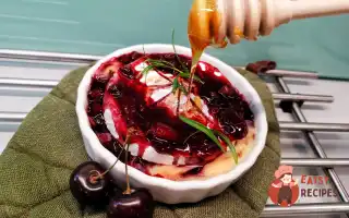 Сир Бри З Черешнею Та Медом