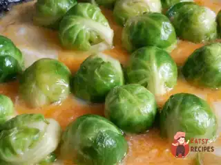 Брюссельська капуста під соусом бешамель