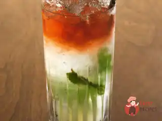 Коктейль "Квінс-парк-свізл" (Queen's Park Swizzle)