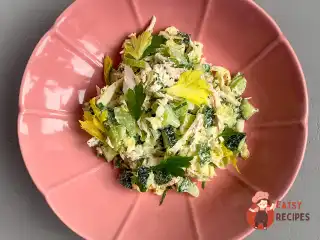 Курячий салат з мацоні