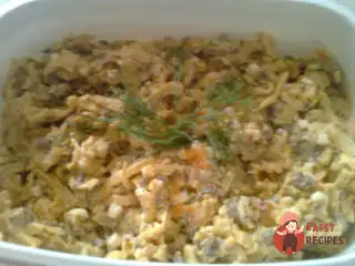 Салат з млинцем та серцем