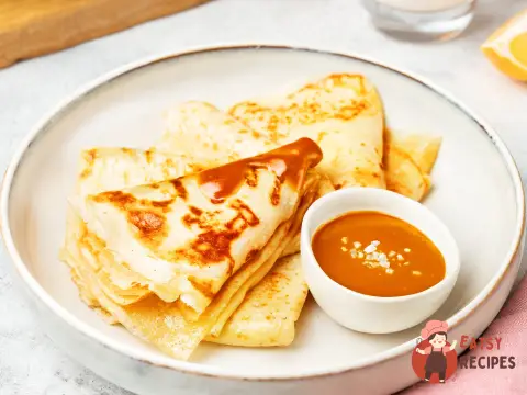 Млинці із солоною карамеллю