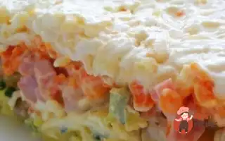 Листковий Салат З Грибами, Шинкою Та Плавленим Сиром